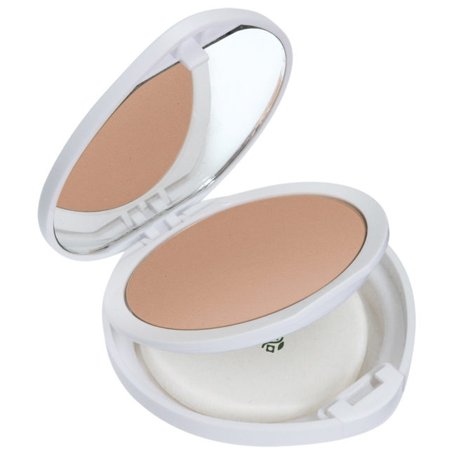 Deborah-Pura-Compact-4